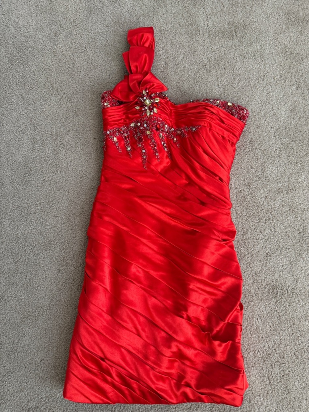 Riva Designs Red One-Shoulder Beaded Prom Formal Dress size 2